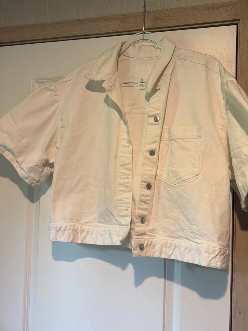H&M Cream Short Sleeve Cropped Denim Jacket